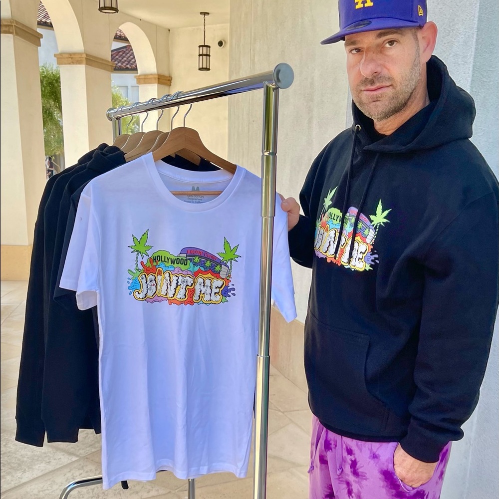 Shop Now! HOODIE • JOINT ME x Heart & Sole - Picture 10 of 11